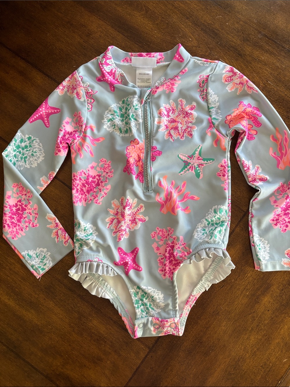 Girls Long-Sleeve Grey & Pink Coral Print Rashguard Swimsuit size 3T/4T